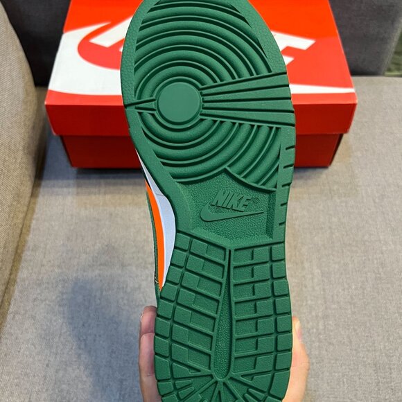 Nike Dunk Low Retro Miami Hurricanes Men's Size 8.5 - Picture 12 of 12